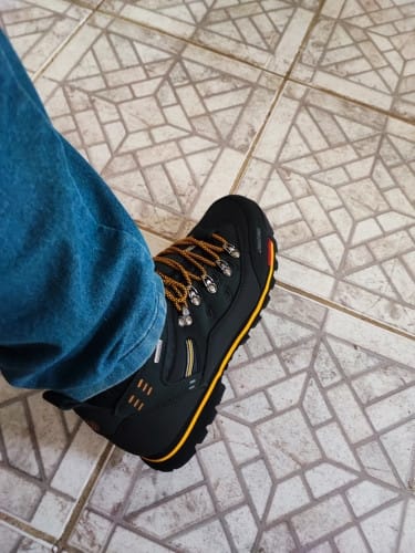 Customer photo review of Chaussures de Randonnée Imperméables & Robustes
