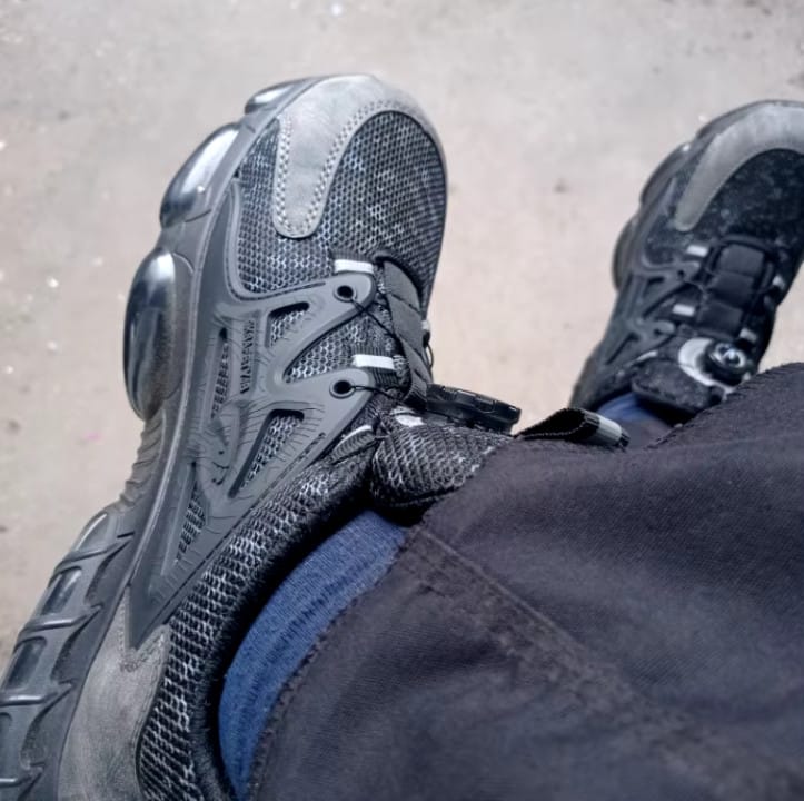 Customer photo review of Chaussures de Sécurité avec Bouton Rotatif - Parker en Acier & Coussin d'Air
