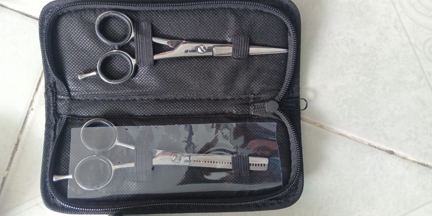 Customer photo review of Aashta - Tijeras Profesionales acero inoxidable 5´5 pulgadas