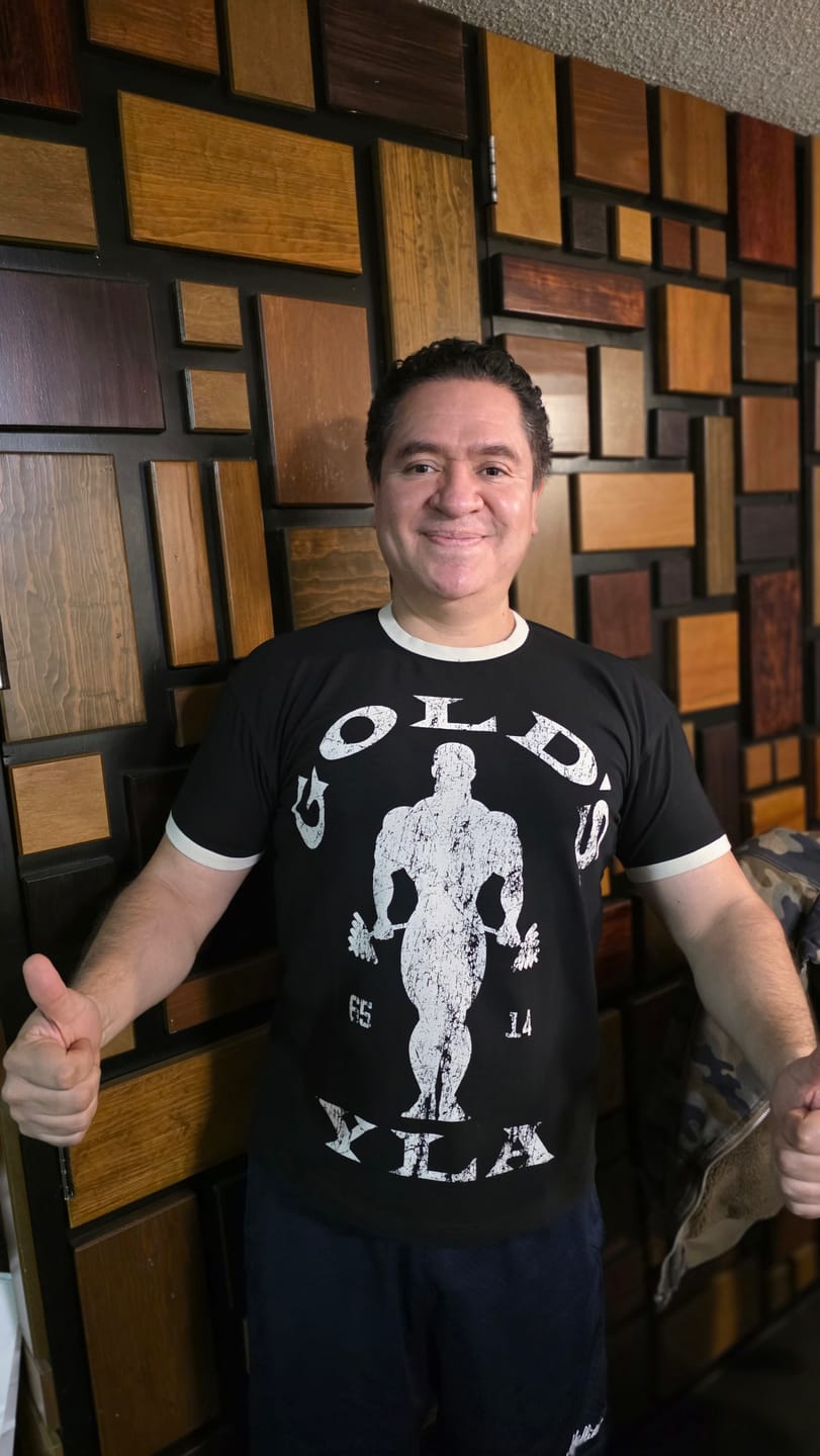Customer photo review of 4009 - Golds Gym Ringer Tees