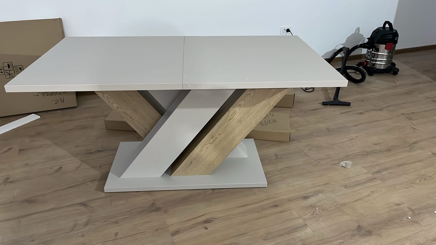 Customer photo review of Masa extensibila BRANDON, casmir/stejar, PAL laminat, 160/200x90x77 cm