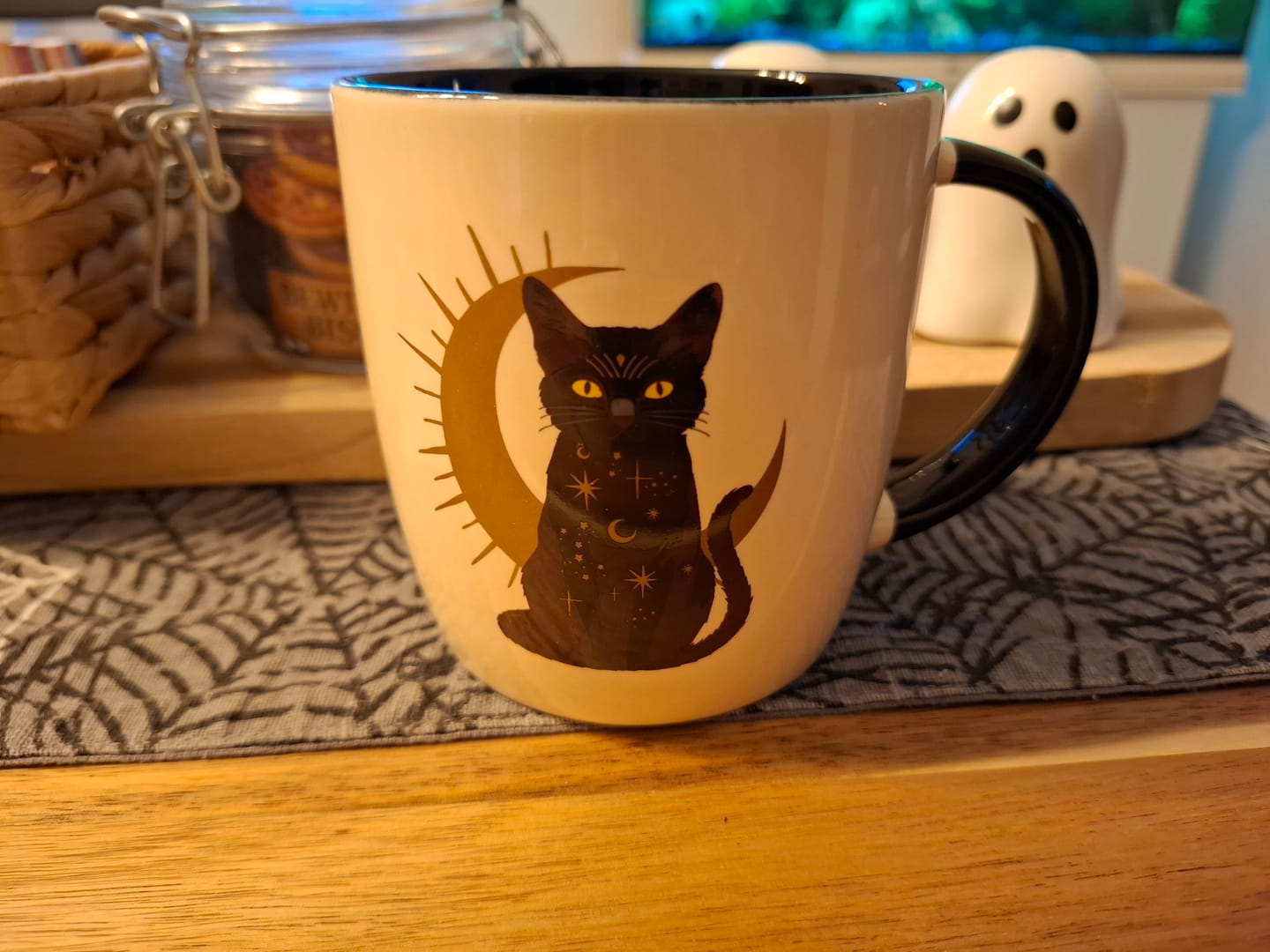 Customer photo review of Schwarze Katze Tasse mit Mond – Witchy Kaffeetasse für Katzenliebhaber