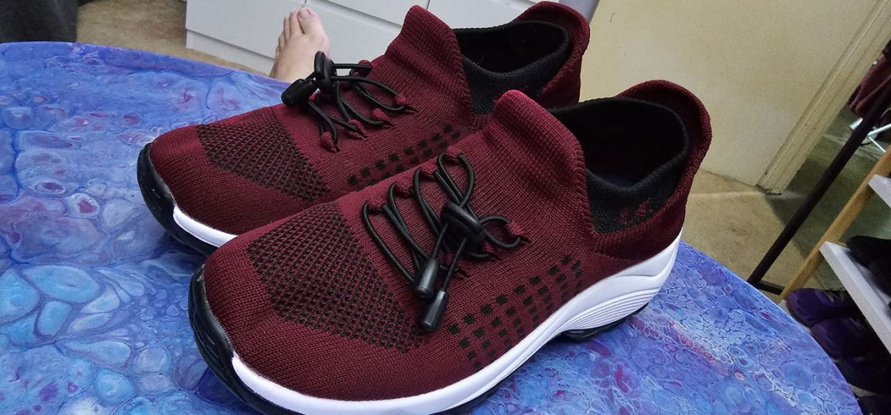 Customer photo review of Baskets Légères et Respirantes pour Femme - Confort et Style