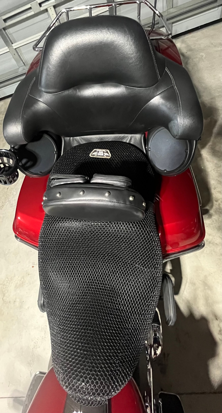Wind Rider mesh seat cover on a Harley Davidson Ultra Limited