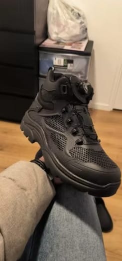 Customer photo review of Chaussures de Sécurité Hautes à Bouton Rotatif