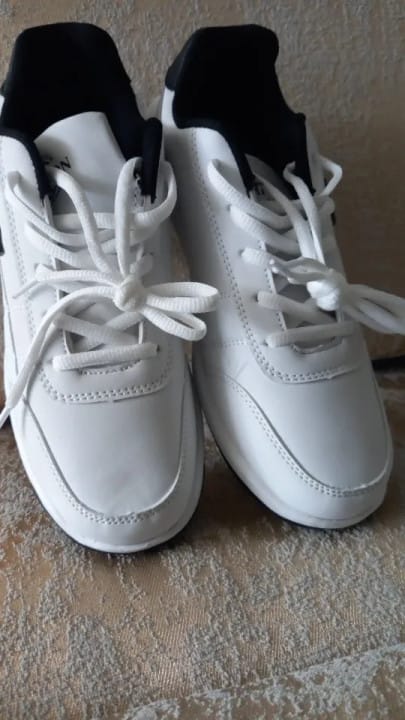 Customer photo review of Chaussures de luxe décontractées et confortables pour hommes