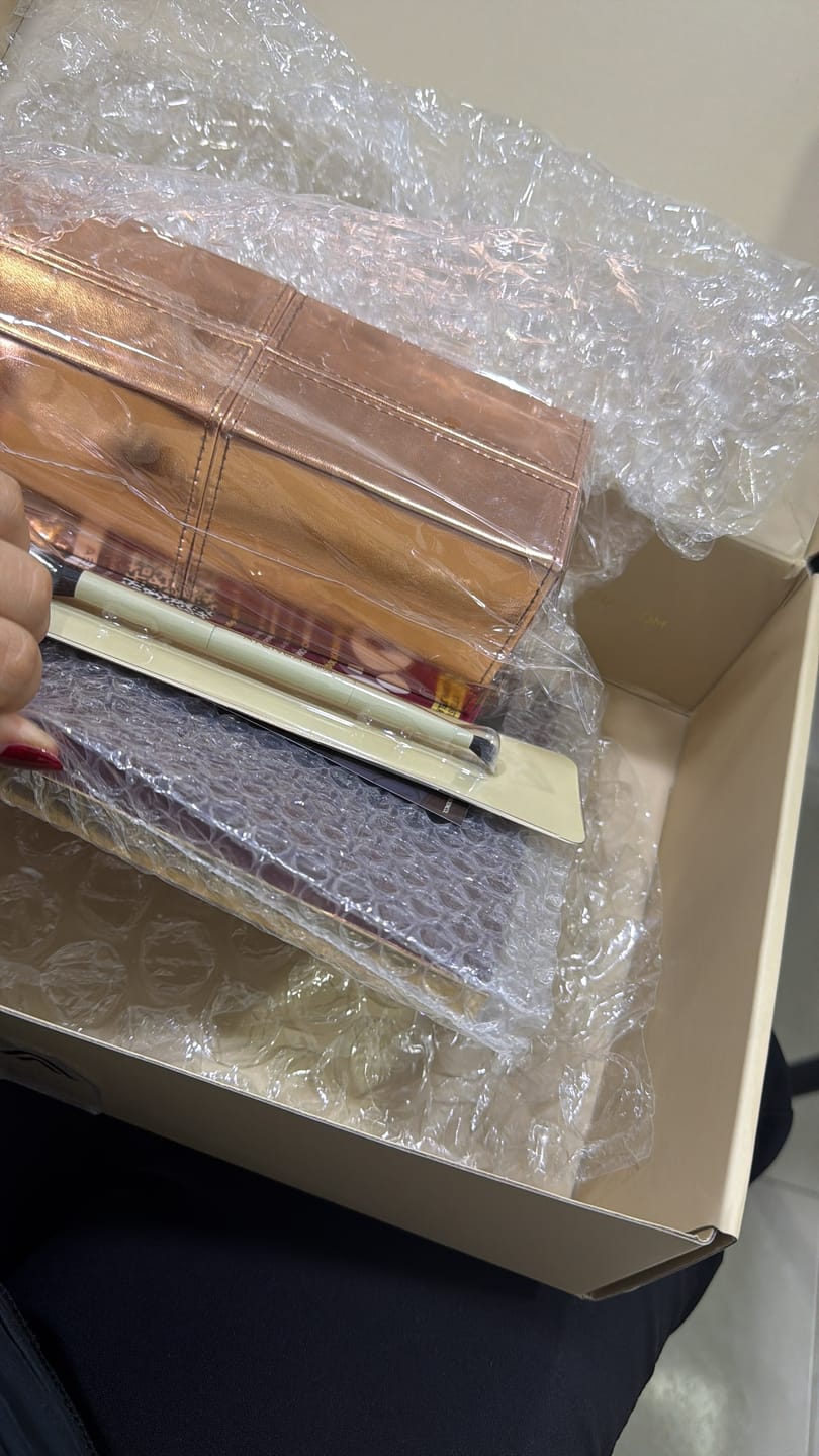 Customer photo review of PALETA DE SOMBRAS  ATEMPORAL | MAKEUP EXPERT