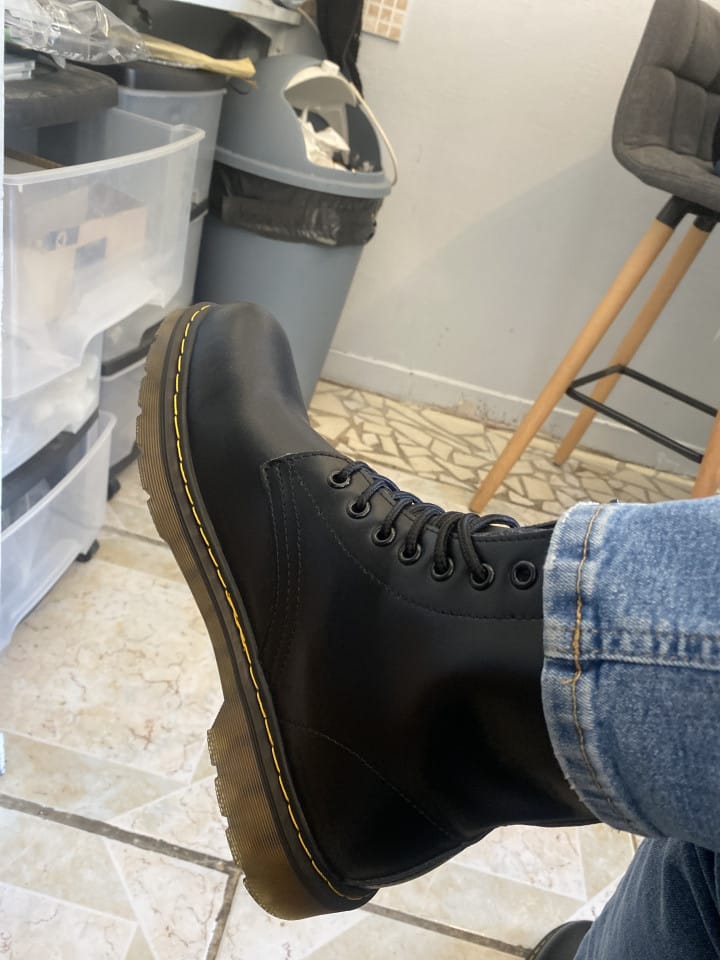 Customer photo review of Bottes Martin classiques haute qualité de style britannique