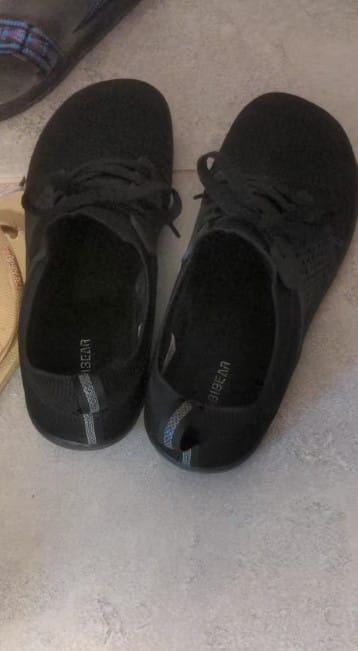 Customer photo review of Chaussures de marche larges et minimalistes pour homme