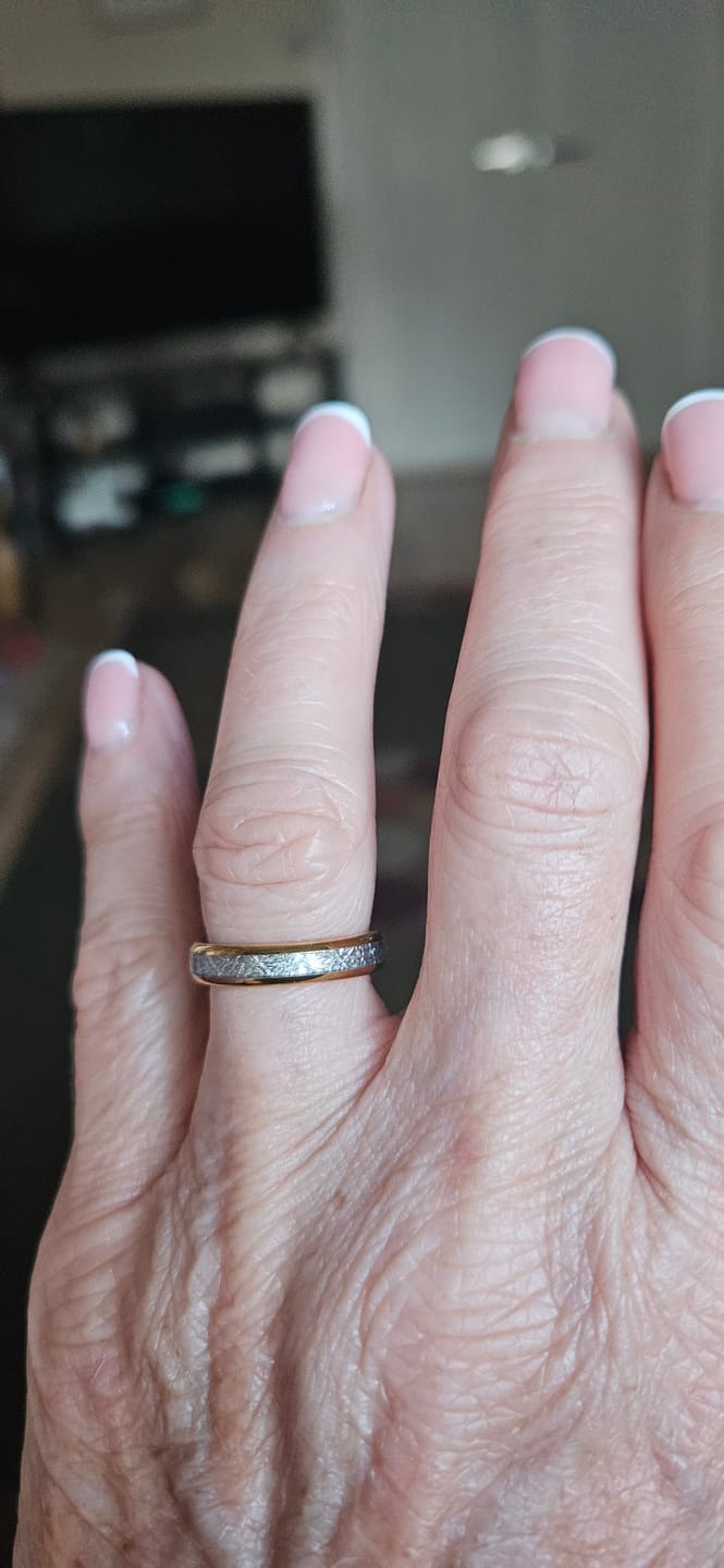 Customer photo review of The Golden Steel 4mm Wonder Ring