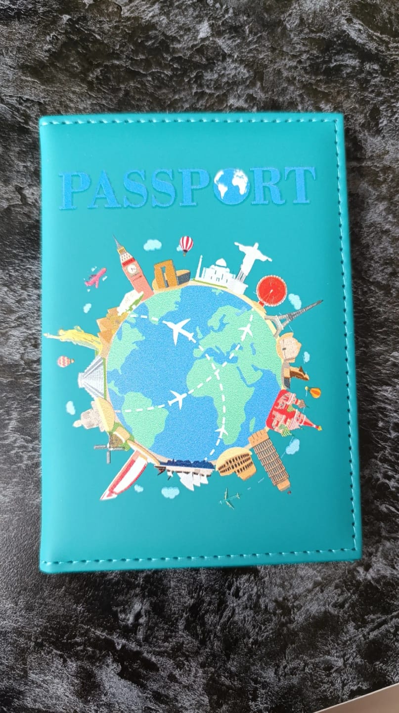Customer photo review of Étui Passeport Carte du Monde