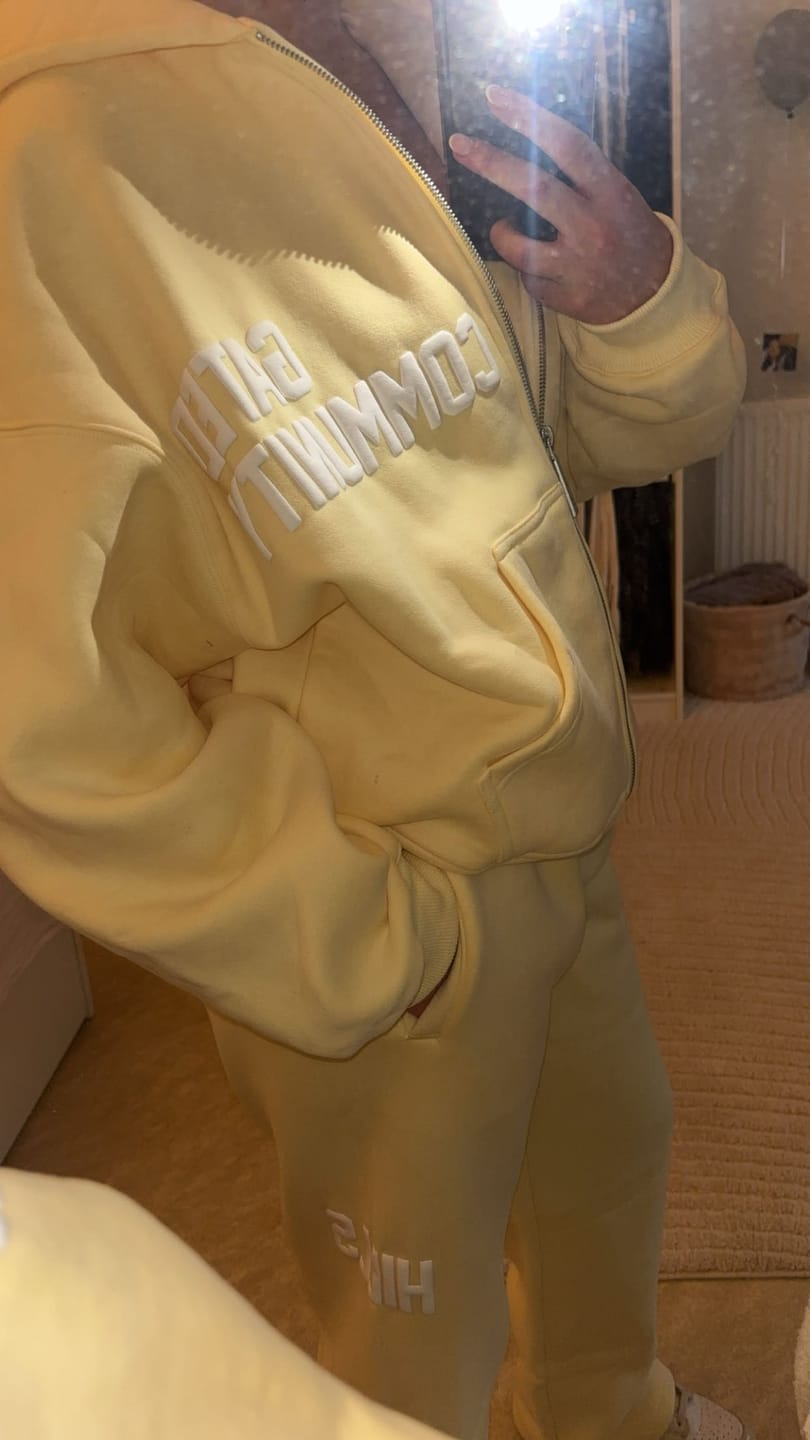 Customer photo review of GATED COMMUNITY ZIP HOODIE BUTTER YELLOW