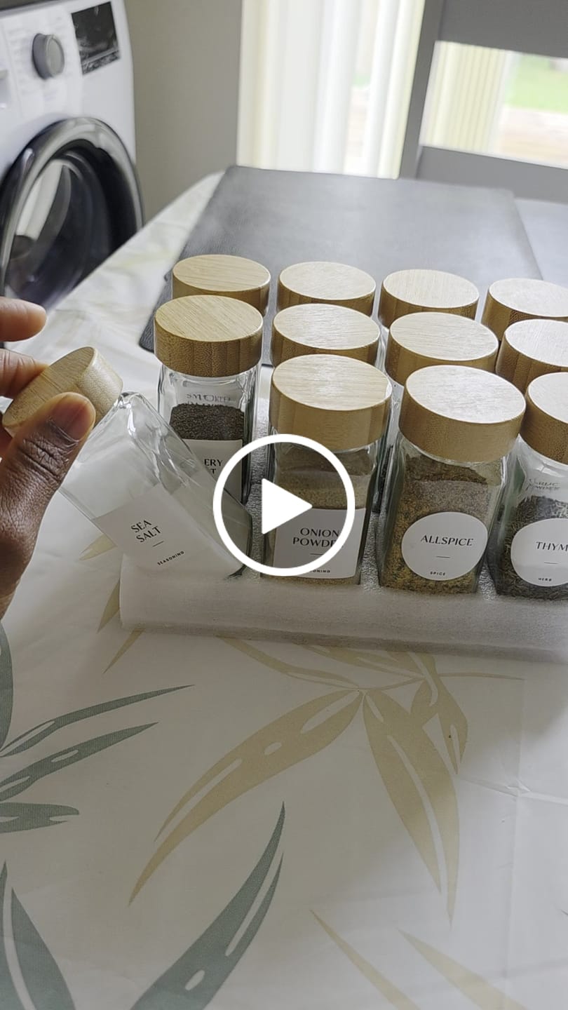 Customer video review of Set of 12 120ML Glass Spice Jar with Bamboo Lid