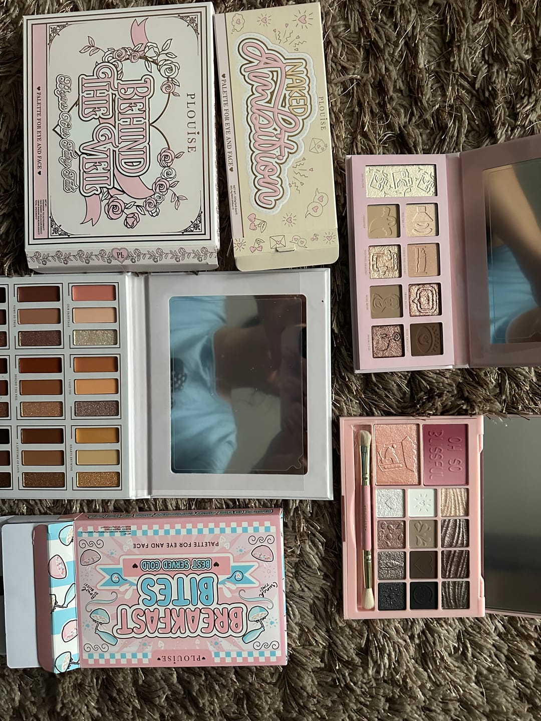 Customer photo review of Fluffy Fantasy Mini Eye & Face Palettes
