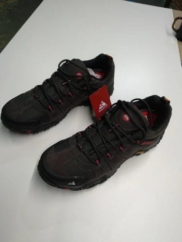 Customer photo review of Chaussures de randonnée en cuir suédé pour homme