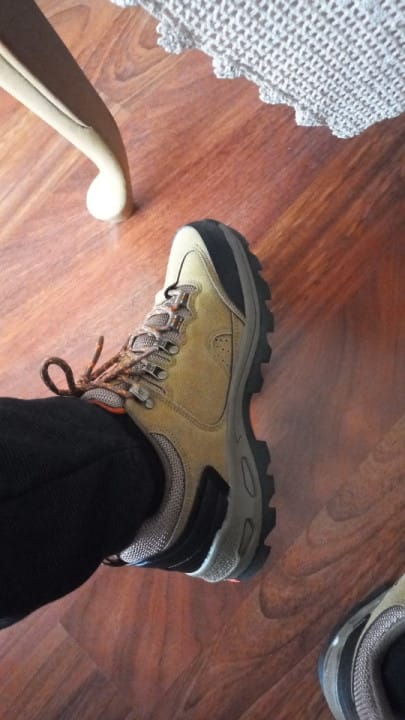 Customer photo review of Chaussures de randonnée de haute qualité, imperméables, pour la neige et les sports