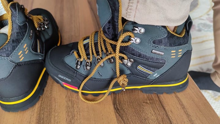 Customer photo review of Chaussures de Randonnée Imperméables & Robustes
