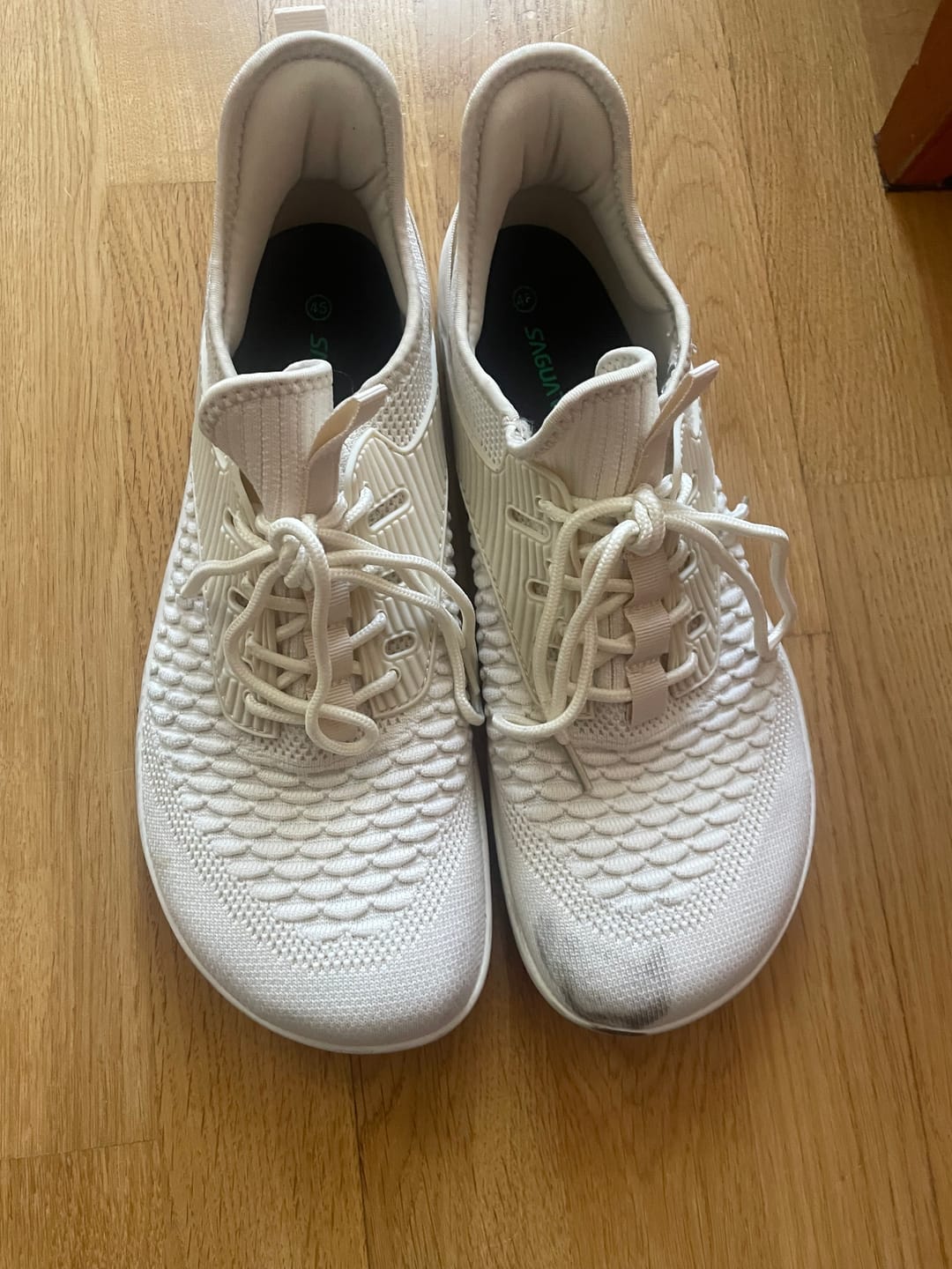 Customer photo review of Go I - Zapatos casuales