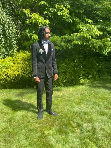 Customer photo review of Men's 2-Piece Starry Black Smoking Suit