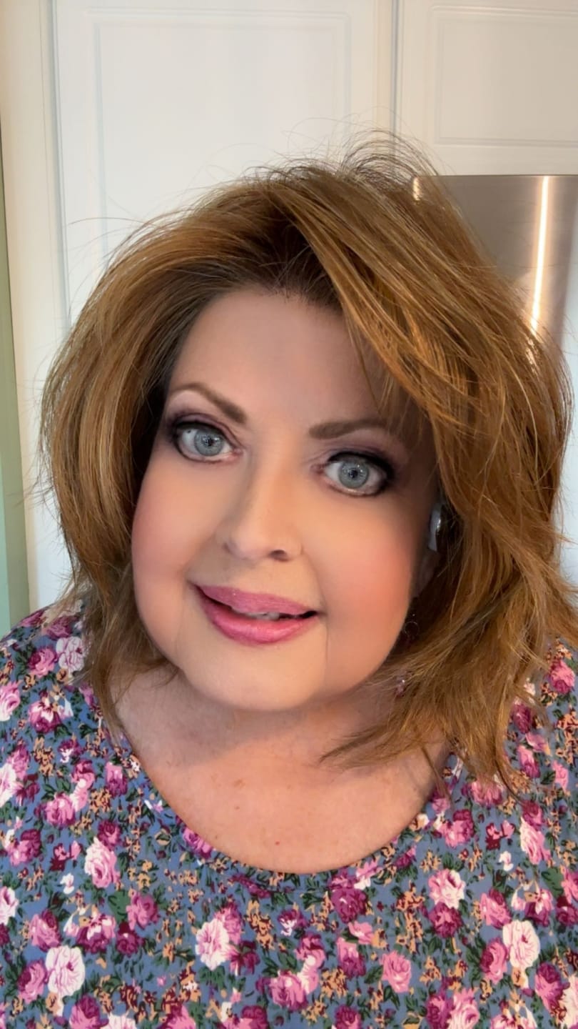 Customer photo review of FLIRT ALERT - Mocha Maple Frost