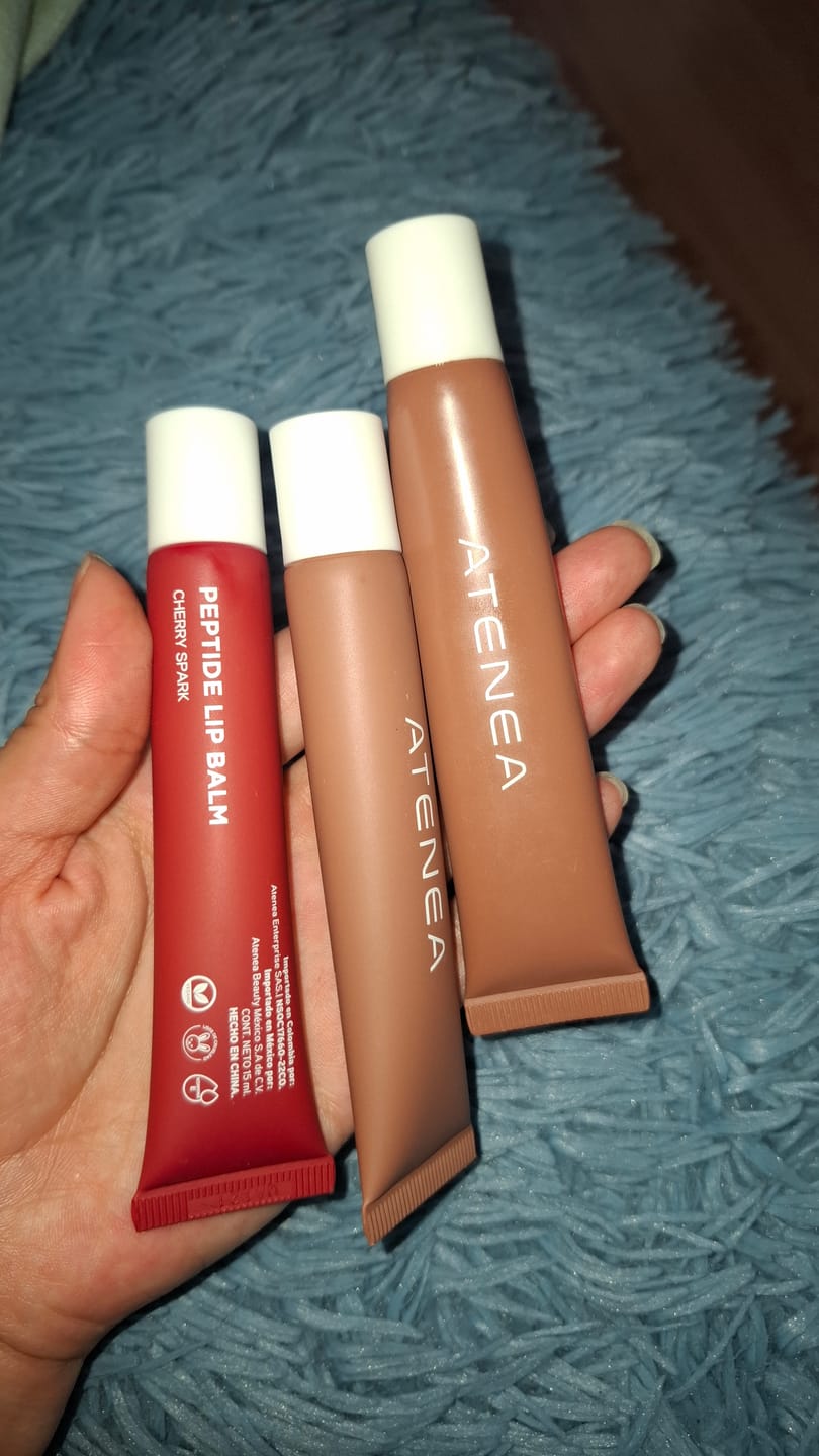 Customer photo review of PEPTIDE LIP BALM