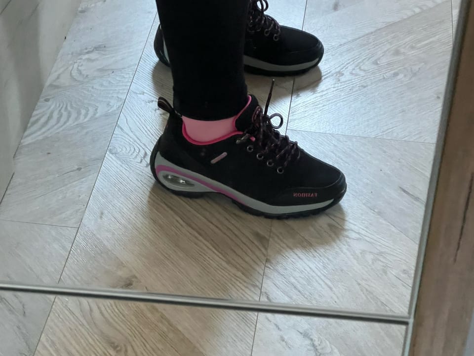 Customer photo review of Baskets Confortables à Plateforme Femme