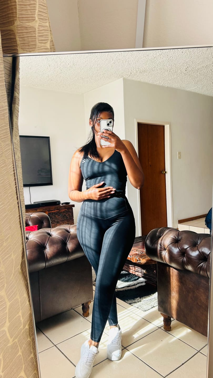 Customer photo review of Two Pieces Butt Shaping Activewear Sets