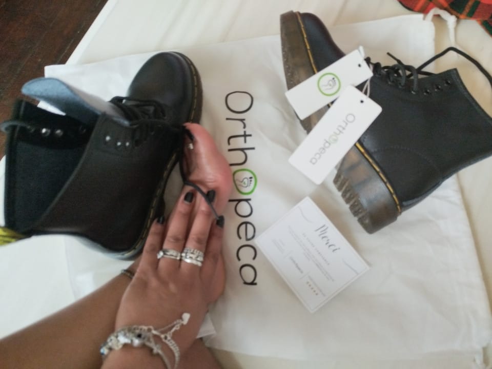 Customer photo review of Bottes Martin classiques haute qualité de style britannique