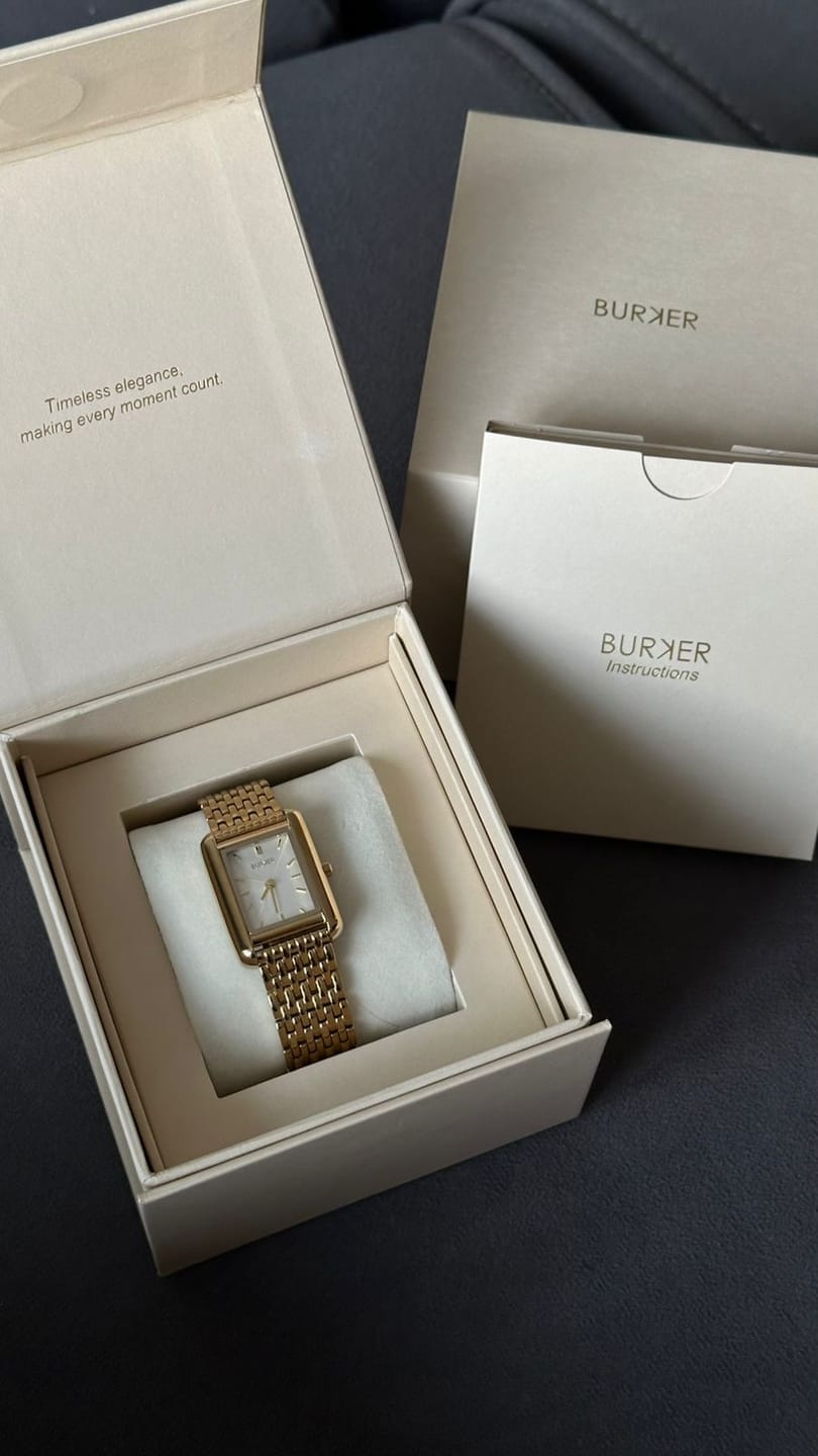 Customer photo review of Olivia Gold White