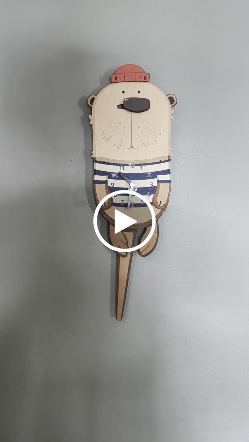 Customer video review of Waffles the Otter Pendulum Clock