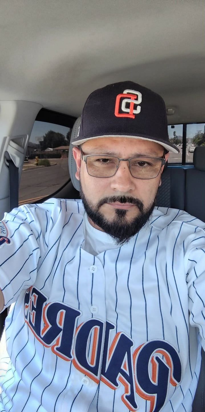 Customer photo review of Men’s Tony Gwynn & Petco Park 20th Patch Vapor Premier Limited Jersey