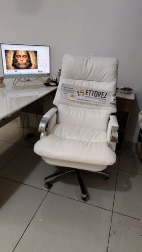 Customer photo review of Ettorez Fortuna High-Back Executive Leatherette Boss Chair