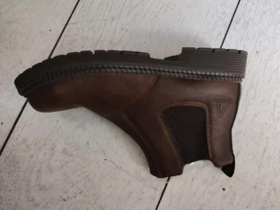 Customer photo review of Bottes de Sécurité Imperméables à Embout en Acier