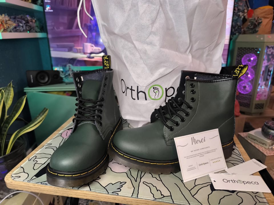 Customer photo review of Bottes Martin classiques haute qualité de style britannique