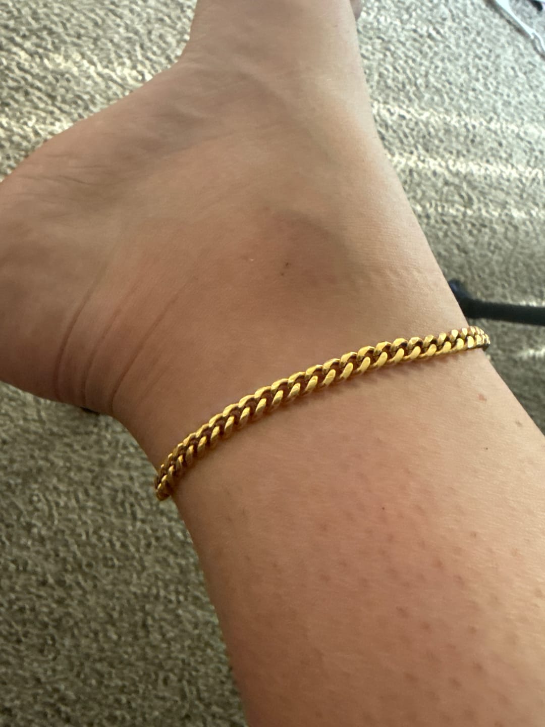 Customer photo review of Cuban Link Anklet