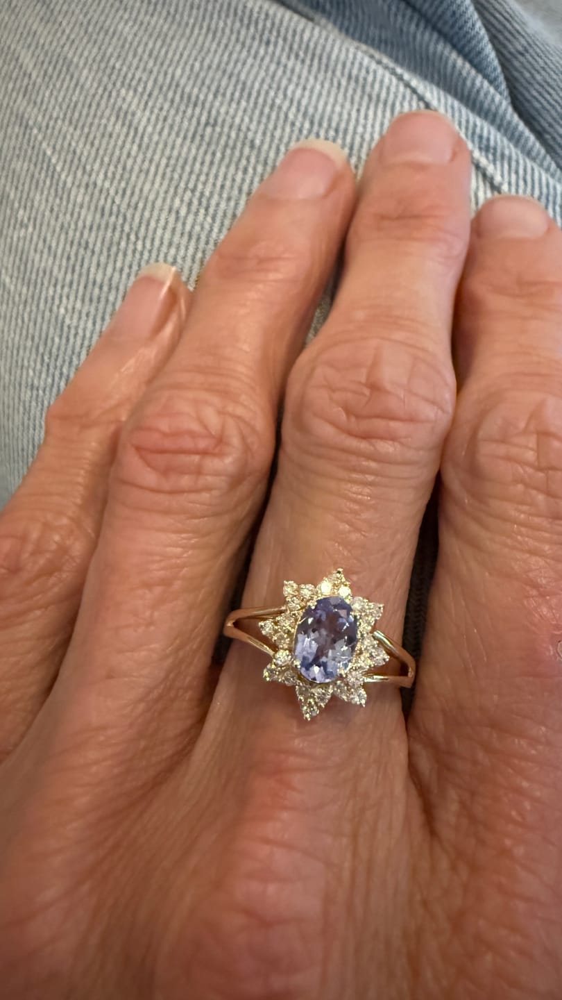 Customer photo review of Vintage 14k Yellow Gold .68ct Tanzanite Diamond Starburst Halo Ring 7.00