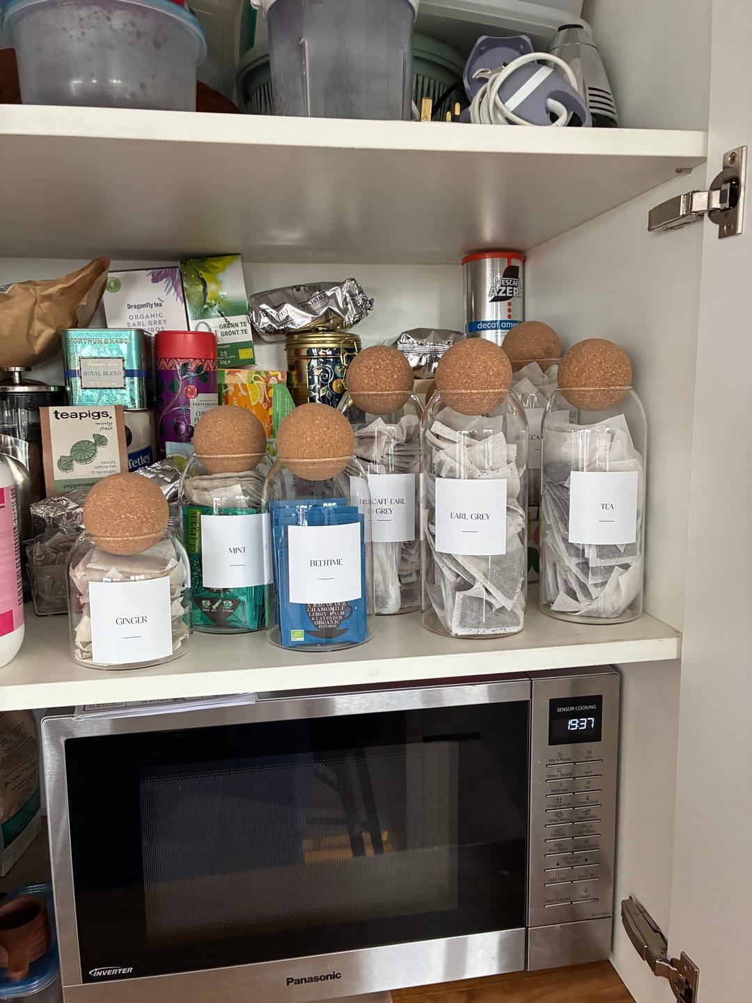 Customer photo review of Create your own labels! Classic Personalised White Pantry Labels 6 CM x 6 CM