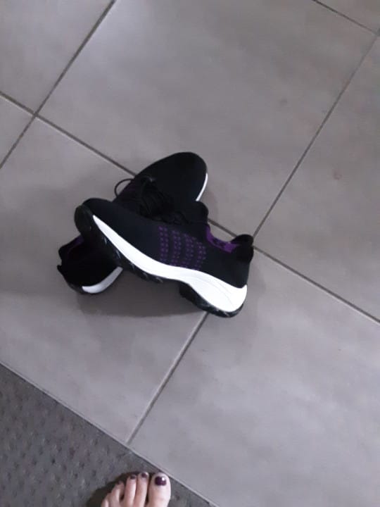 Customer photo review of Baskets Légères et Respirantes pour Femme - Confort et Style