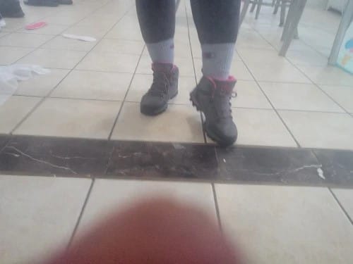Customer photo review of Bottes de randonnée et d'escalade antidérapantes
