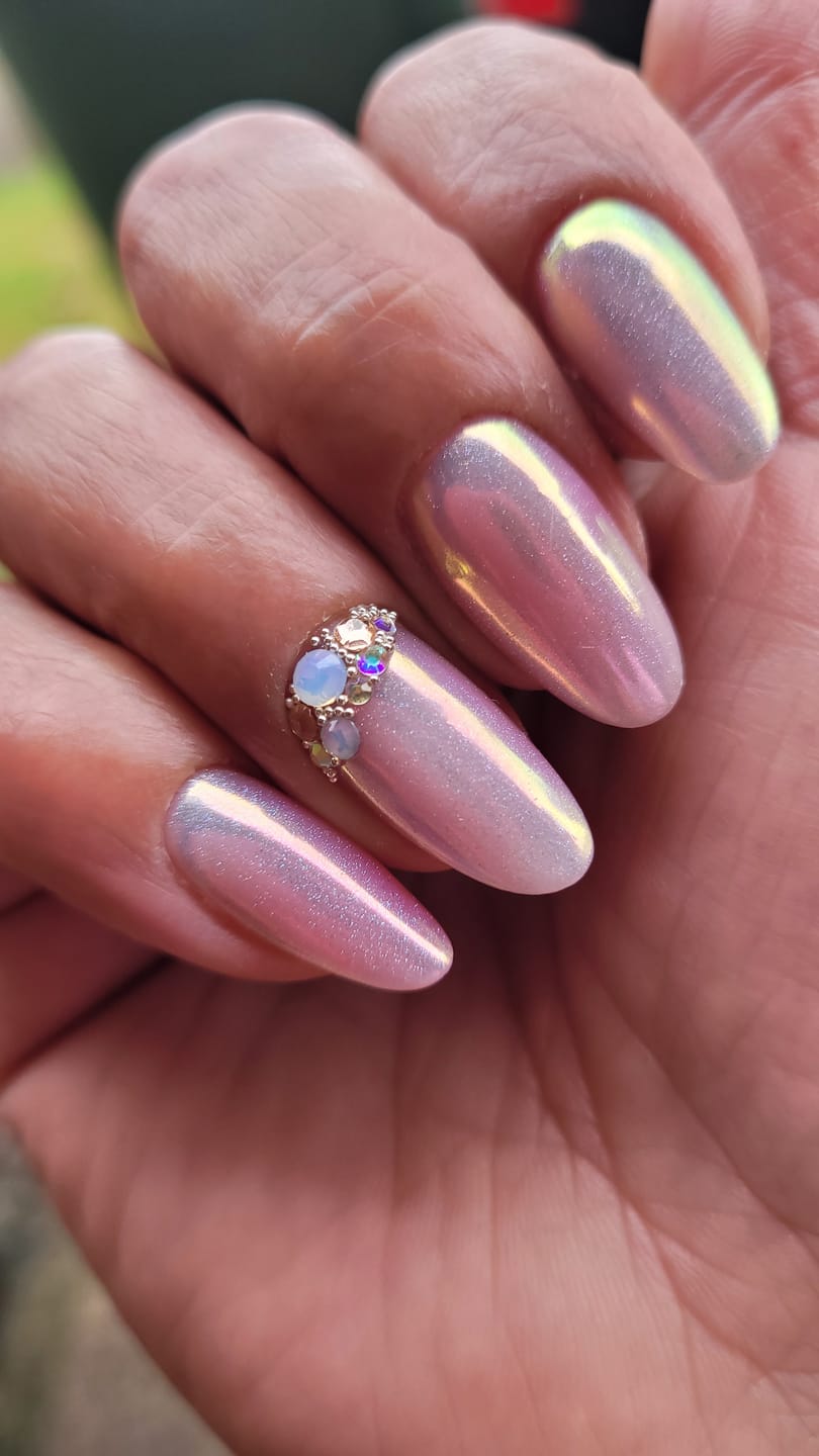 Customer photo review of Victoria Vynn Gel Polish Silver Cat Eye Top No Wipe