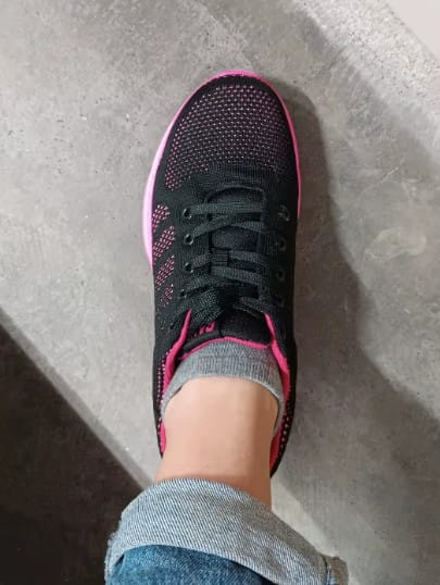 Customer photo review of 👠 Chaussures de Sécurité en Acier pour Femme : Légèreté, Confort et Protection Totale 🔒