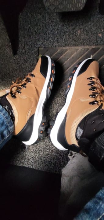 Customer photo review of Chaussures de Randonnée de Luxe avec une Touche Sportive
