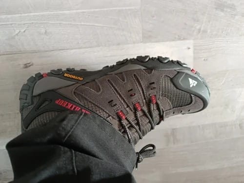 Customer photo review of Chaussures de randonnée en cuir suédé pour homme