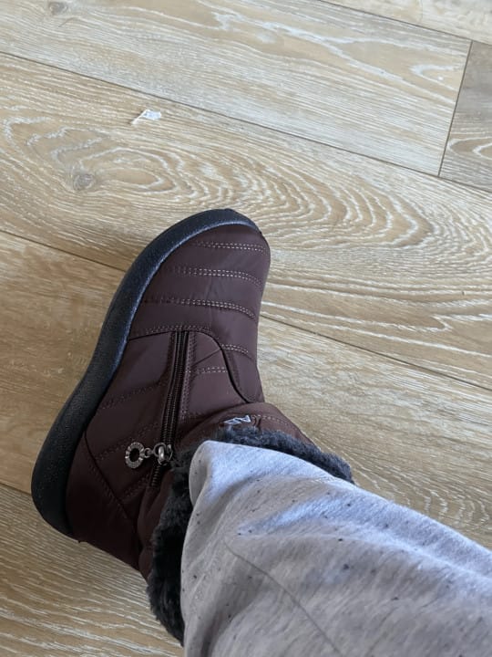 Customer photo review of Bottes Matelassées d’Hiver Imperméables avec Fourrure – Style et Confort