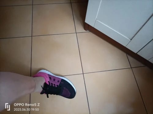 Customer photo review of Baskets de Sport Ultra-légères et Confortables