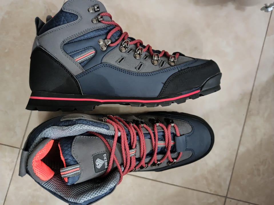 Customer photo review of Chaussures de Randonnée Imperméables & Robustes