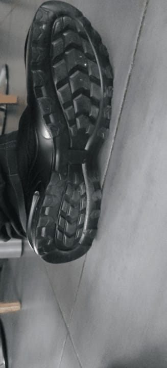 Customer photo review of Chaussures de Sécurité Légères & Amortissantes