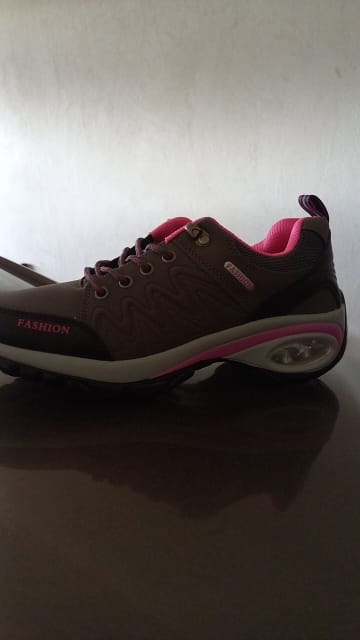 Customer photo review of Baskets Confortables à Plateforme Femme