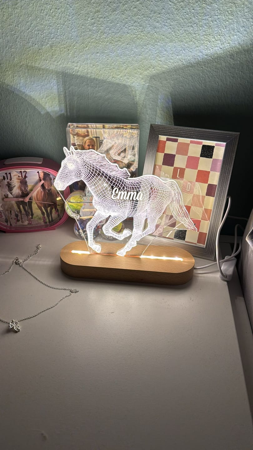 Customer photo review of 3D-Pferdelampe mit eigenem Namen