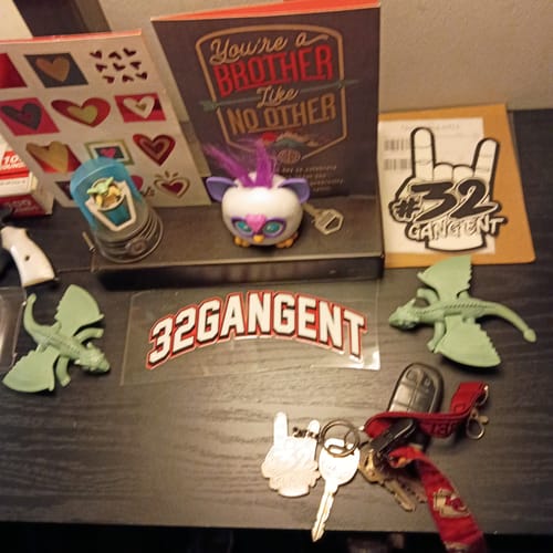 Customer photo review of 32 GANG METAL KEYCHAIN